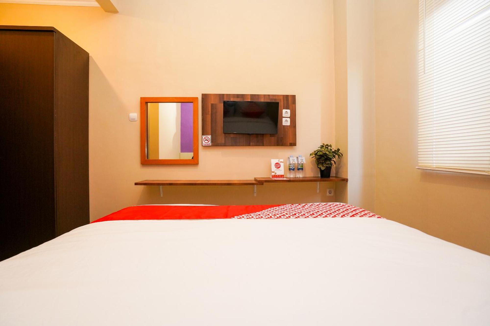 Hotel O Surabaya Near Surabaya Town Square Formerly Kupang Gunung Residence Esterno foto