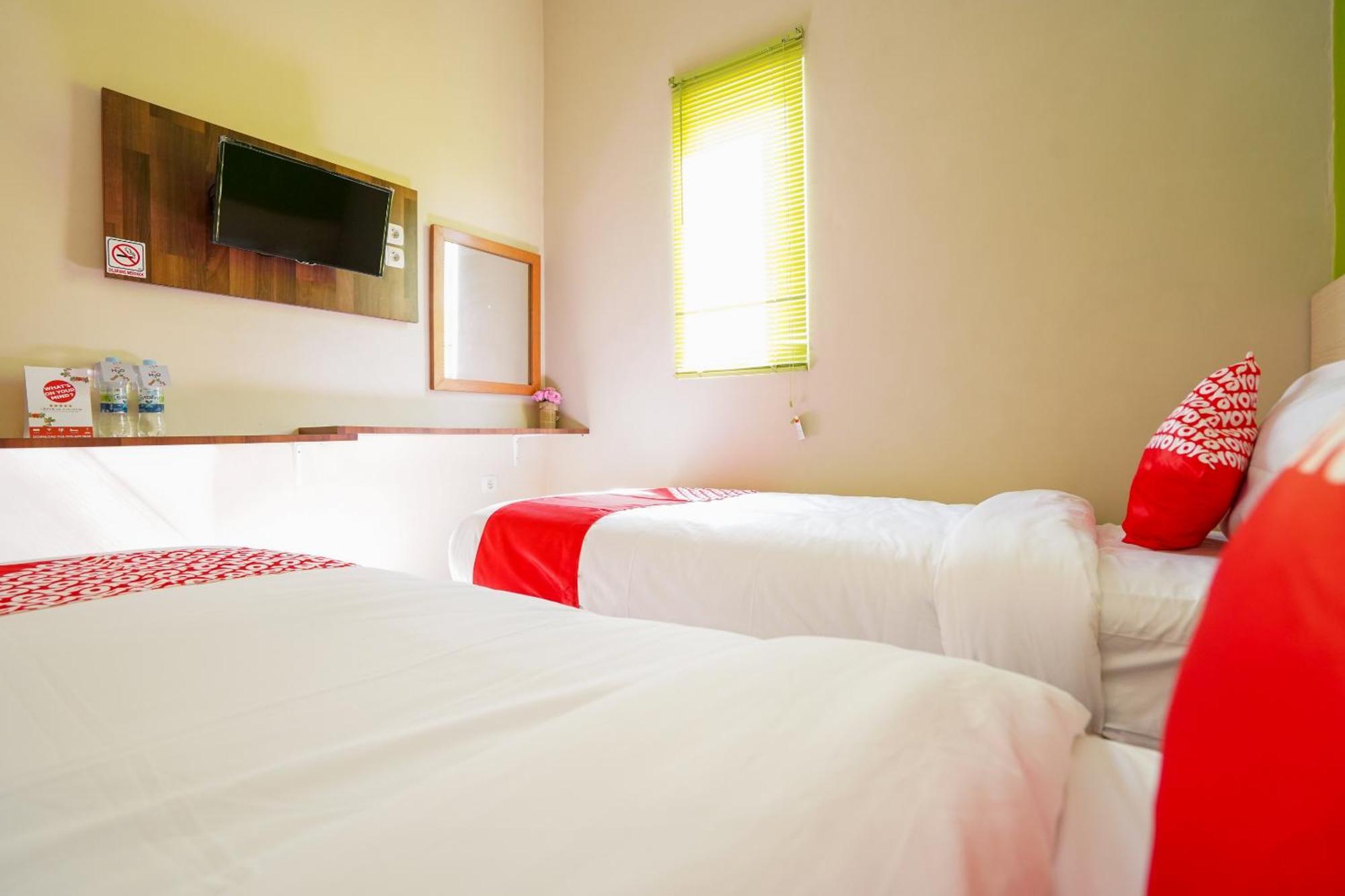 Hotel O Surabaya Near Surabaya Town Square Formerly Kupang Gunung Residence Esterno foto